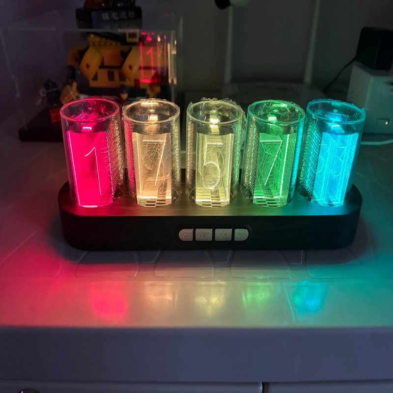 Desk Setup Youtube - นาฬิกาหลอดนิกซี่ LED RGB สำหรับตกแต่งโต๊ะเกมมิ่ง เทคโนโลยีล้ำสมัย จอแสดงผลดิจิทัล